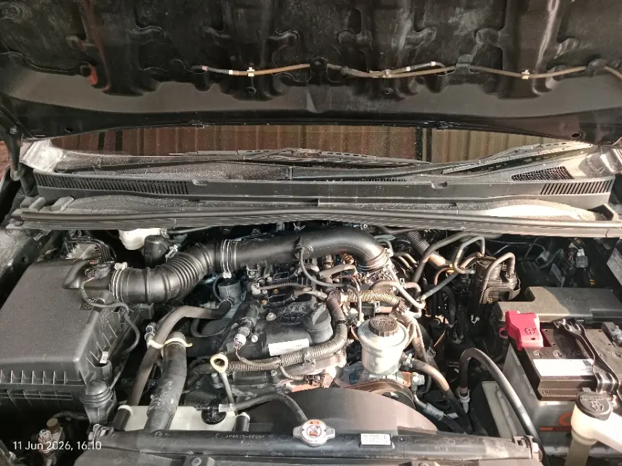 Foto Mobil Bekas Mesin Toyota Kijang Innova 2.0 G tahun 2018
