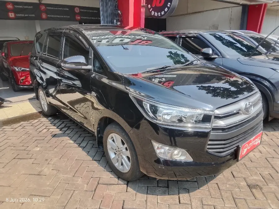 Foto Mobil Bekas Kanan Depan Toyota Kijang Innova 2.0 G tahun 2019