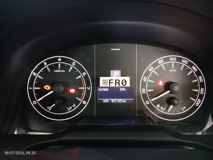 Foto Mobil Bekas Odometer Toyota Kijang Innova 2.0 G tahun 2021