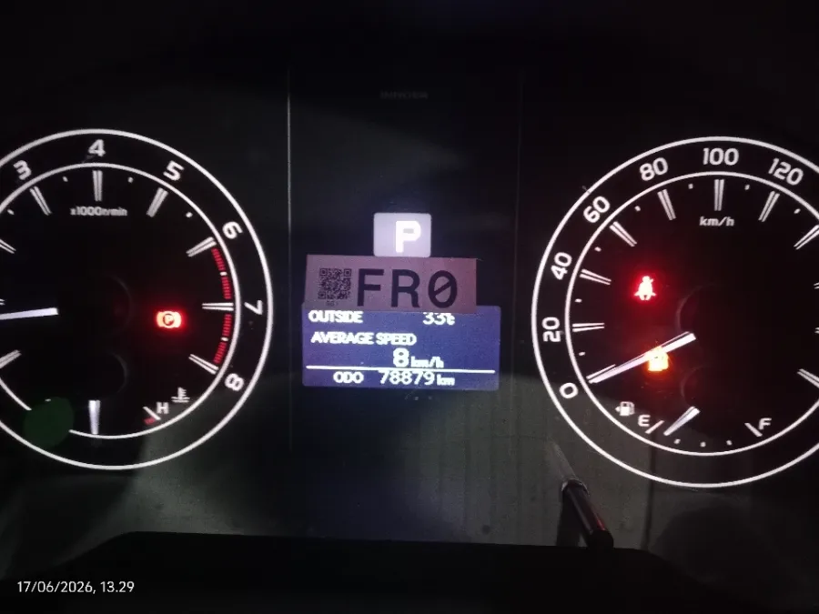 Foto Mobil Bekas Odometer Toyota Kijang Innova 2.0 G tahun 2021