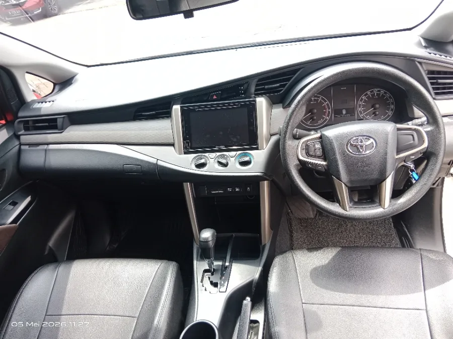 Foto Mobil Bekas Dashboard Toyota Kijang Innova 2.0 G tahun 2022