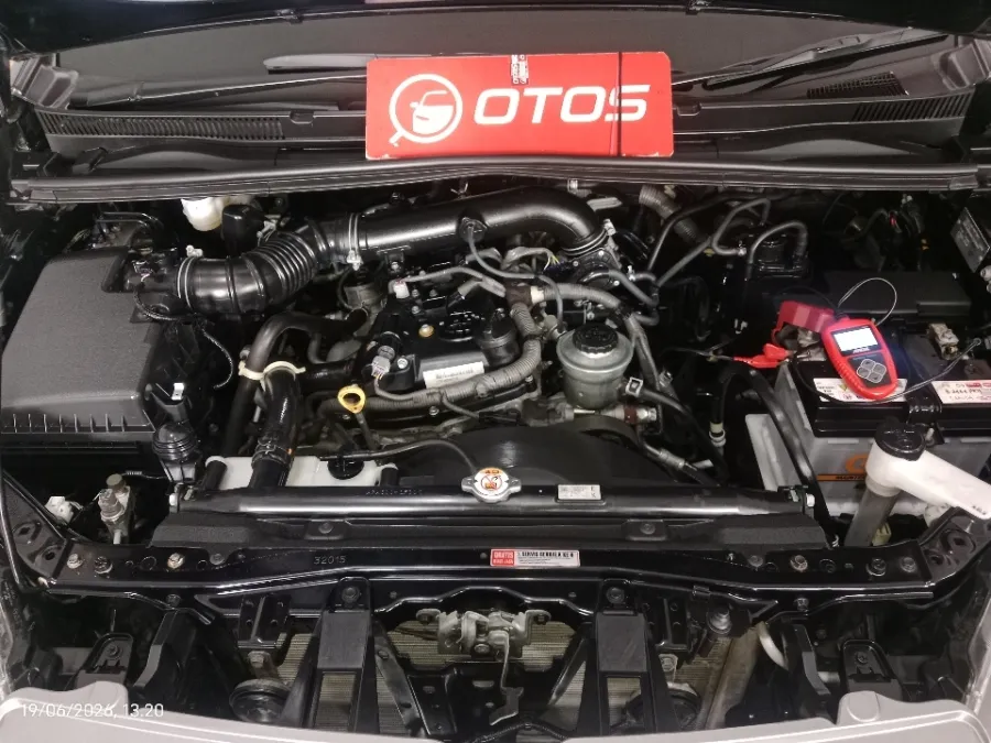 Foto Mobil Bekas Mesin Toyota Kijang Innova 2.0 V tahun 2019