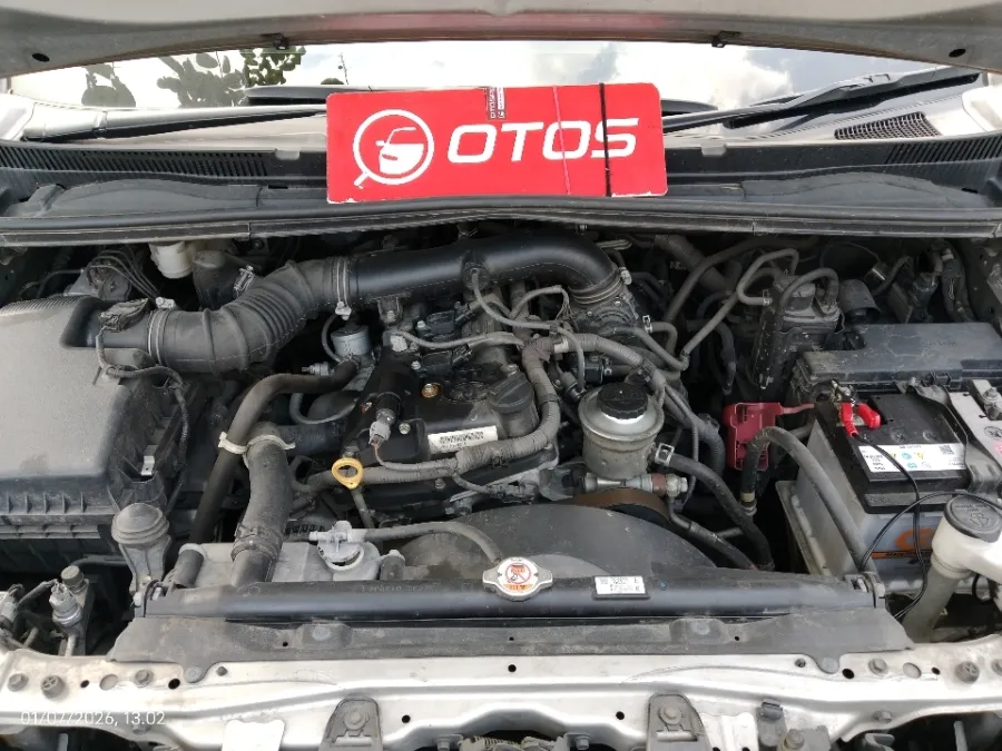 Foto Mobil Bekas Mesin Toyota Kijang Innova 2.0 V tahun 2022