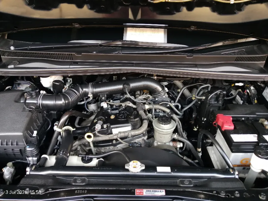 Foto Mobil Bekas Mesin Toyota Kijang Innova 2.0 Venturer tahun 2019