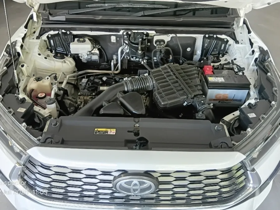 Foto Mobil Bekas Mesin Toyota Kijang Innova 2.0 Zenix G HV CVT tahun 2022