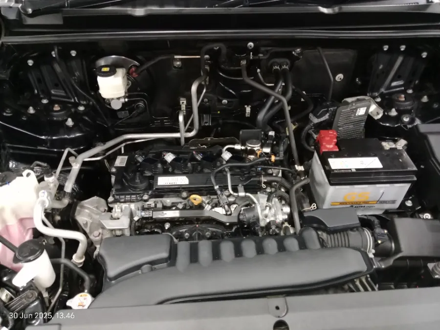 Foto Mobil Bekas Mesin Toyota Kijang Innova 2.0 Zenix V CVT tahun 2022
