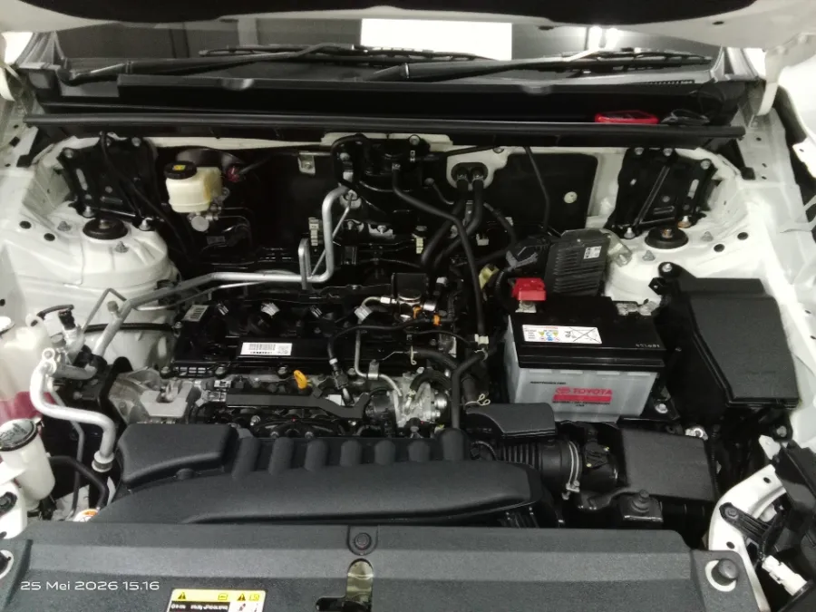 Foto Mobil Bekas Mesin Toyota Kijang Innova 2.0 Zenix V CVT tahun 2022