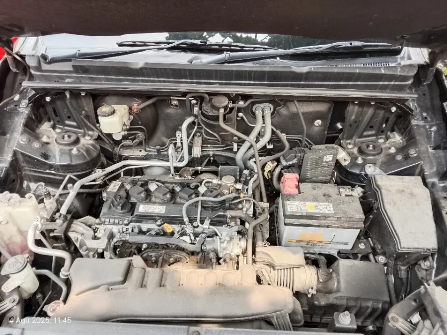 Foto Mobil Bekas Mesin Toyota Kijang Innova 2.0 Zenix V CVT tahun 2023