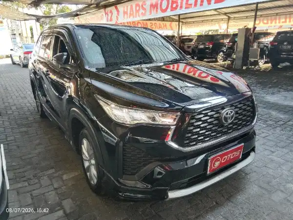 2022 Toyota Kijang Innova 2.0 Zenix V HV CVT