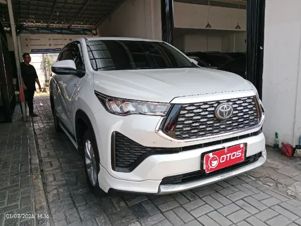 2024 Toyota Kijang Innova 2.0 Zenix V HV CVT