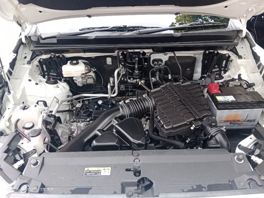 Foto Mobil Bekas Mesin Toyota Kijang Innova 2.0 Zenix V HV CVT tahun 2024