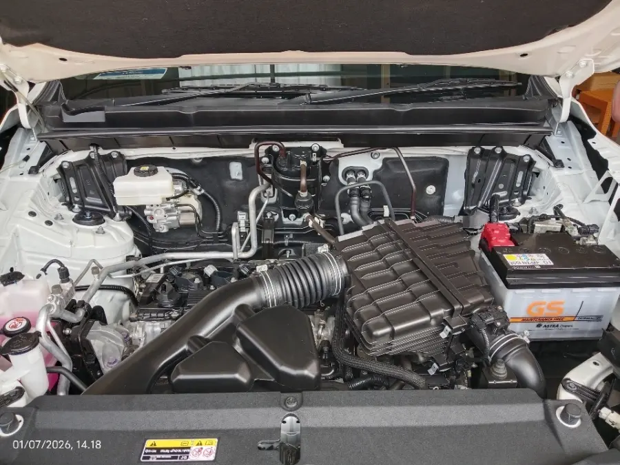 Foto Mobil Bekas Mesin Toyota Kijang Innova 2.0 Zenix V HV CVT tahun 2024