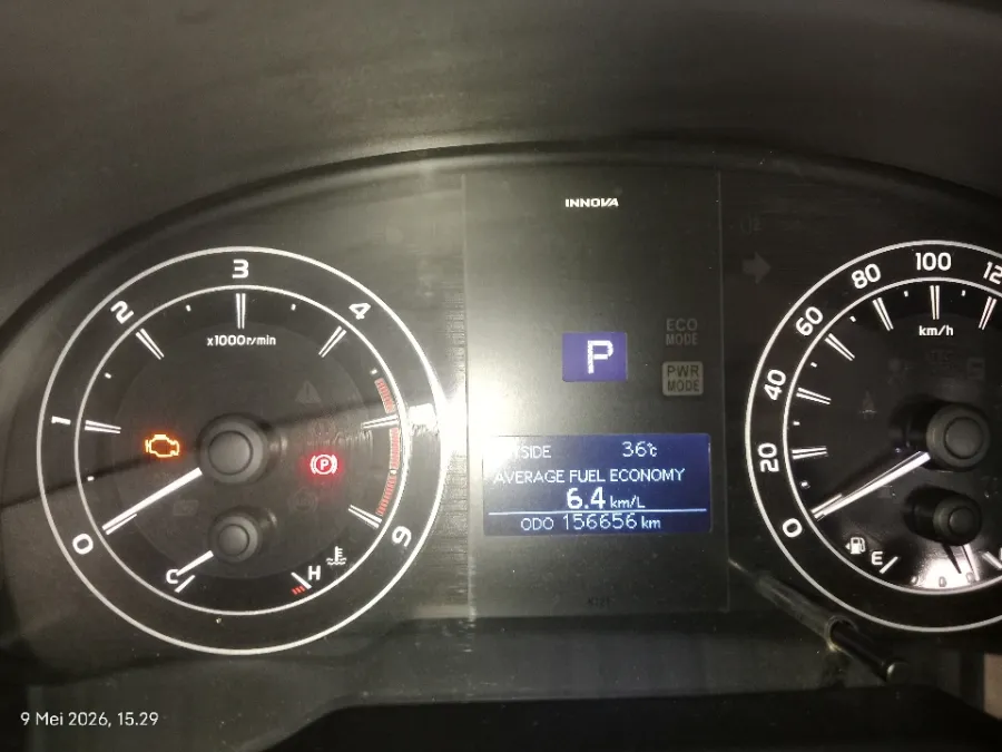Foto Mobil Bekas Odometer Toyota Kijang Innova 2.4 G tahun 2016