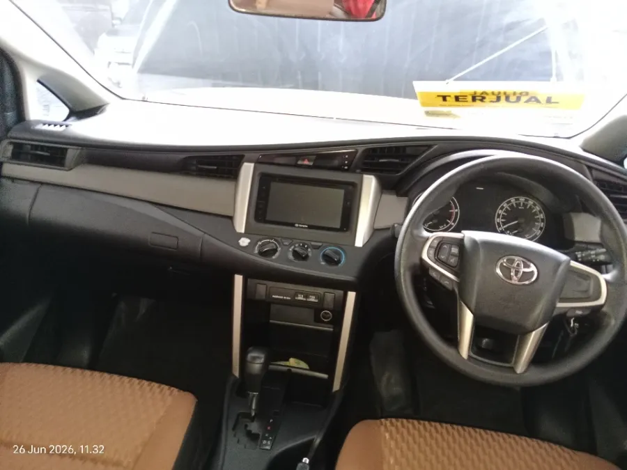 Foto Mobil Bekas Dashboard Toyota Kijang Innova 2.4 G tahun 2017
