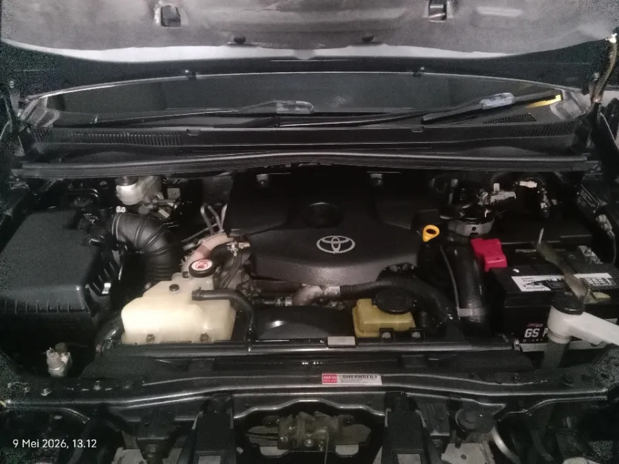 Foto Mobil Bekas Mesin Toyota Kijang Innova 2.4 G tahun 2017