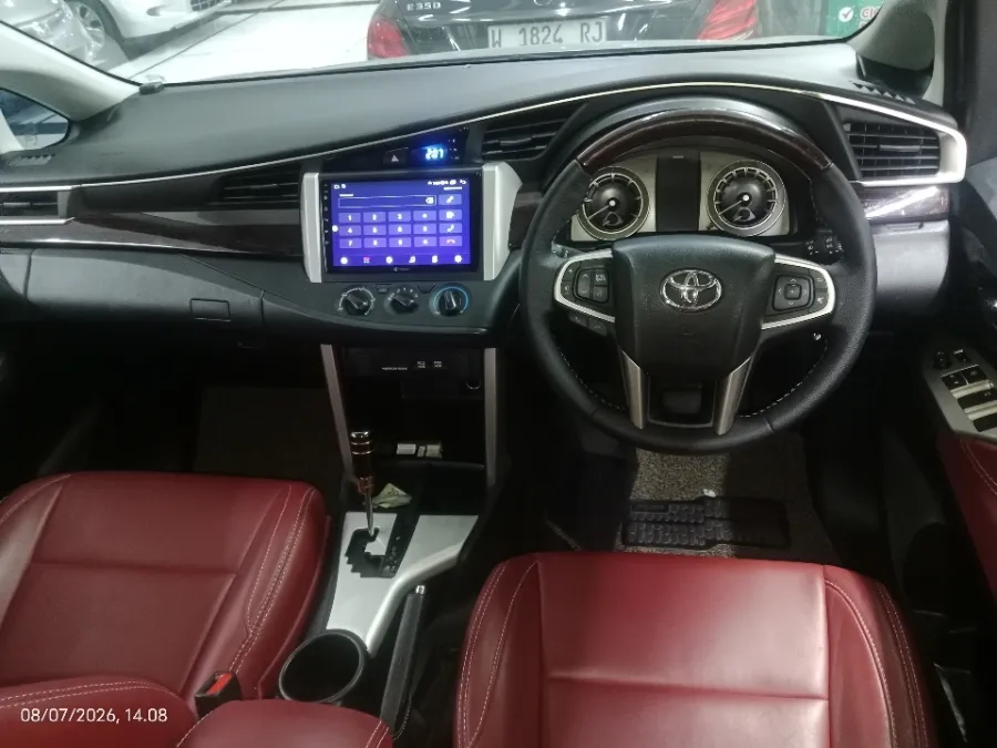 Foto Mobil Bekas Dashboard Toyota Kijang Innova 2.4 G tahun 2018