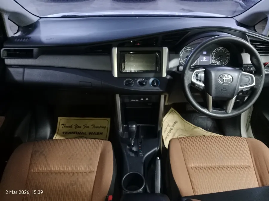 Foto Mobil Bekas Dashboard Toyota Kijang Innova 2.4 G tahun 2019