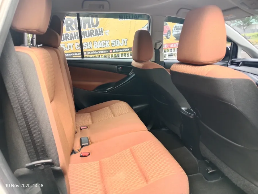 Foto Mobil Bekas Kabin Belakang Toyota Kijang Innova 2.4 G tahun 2019