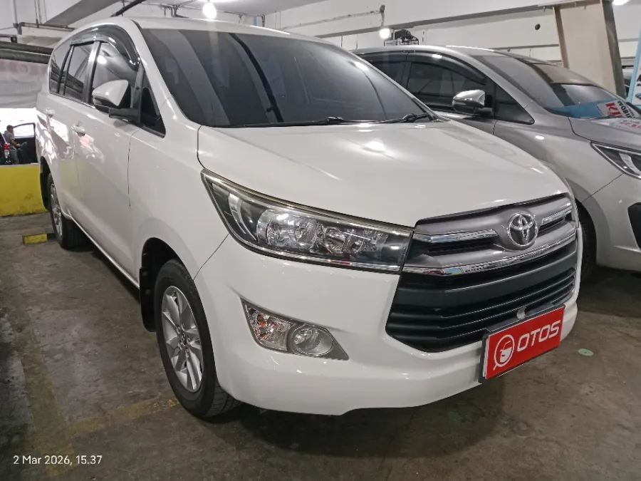 Foto Mobil Bekas Kanan Depan Toyota Kijang Innova 2.4 G tahun 2019