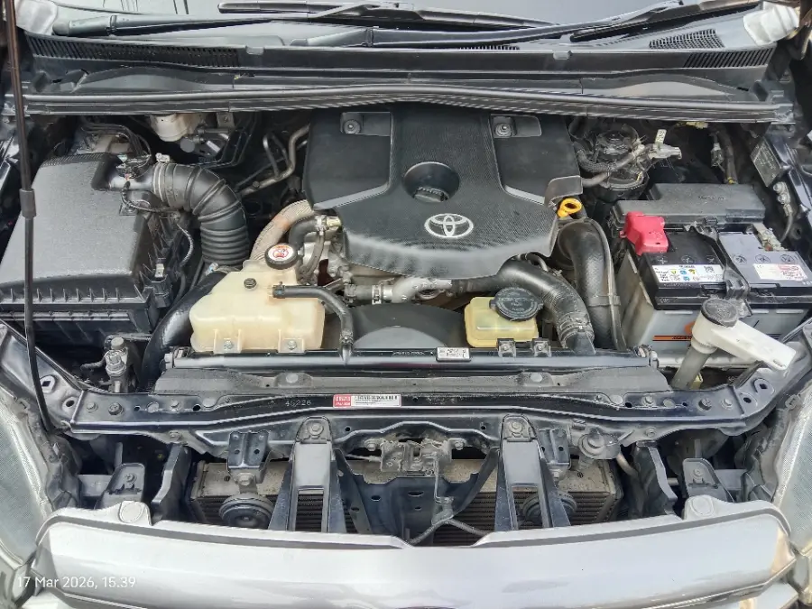 Foto Mobil Bekas Mesin Toyota Kijang Innova 2.4 G tahun 2019