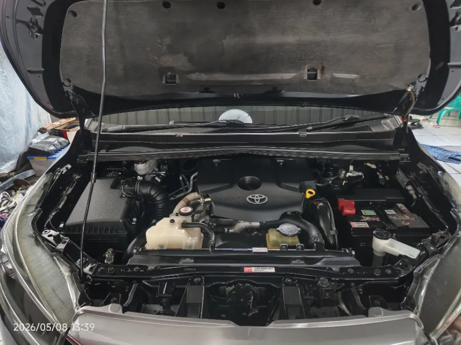 Foto Mobil Bekas Mesin Toyota Kijang Innova 2.4 G tahun 2019