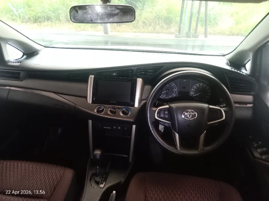 Foto Mobil Bekas Dashboard Toyota Kijang Innova 2.4 G tahun 2020
