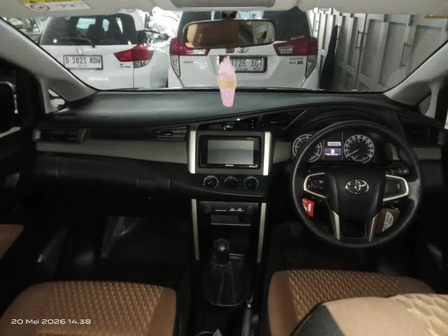 Foto Mobil Bekas Dashboard Toyota Kijang Innova 2.4 G tahun 2020