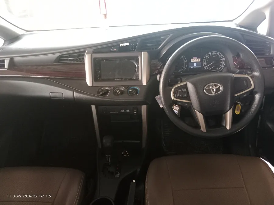 Foto Mobil Bekas Dashboard Toyota Kijang Innova 2.4 G tahun 2020