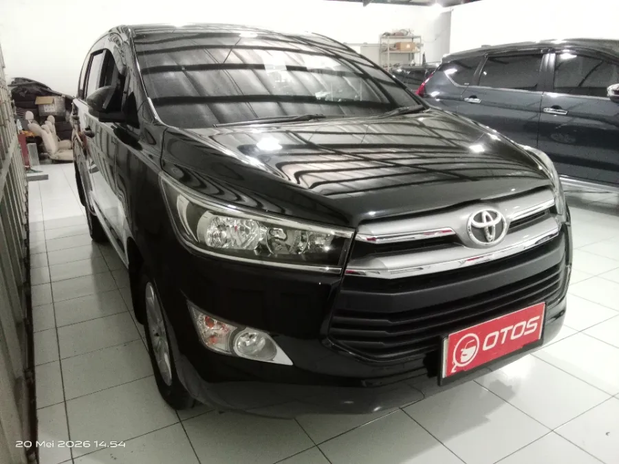 Foto Mobil Bekas Kanan Depan Toyota Kijang Innova 2.4 G tahun 2020