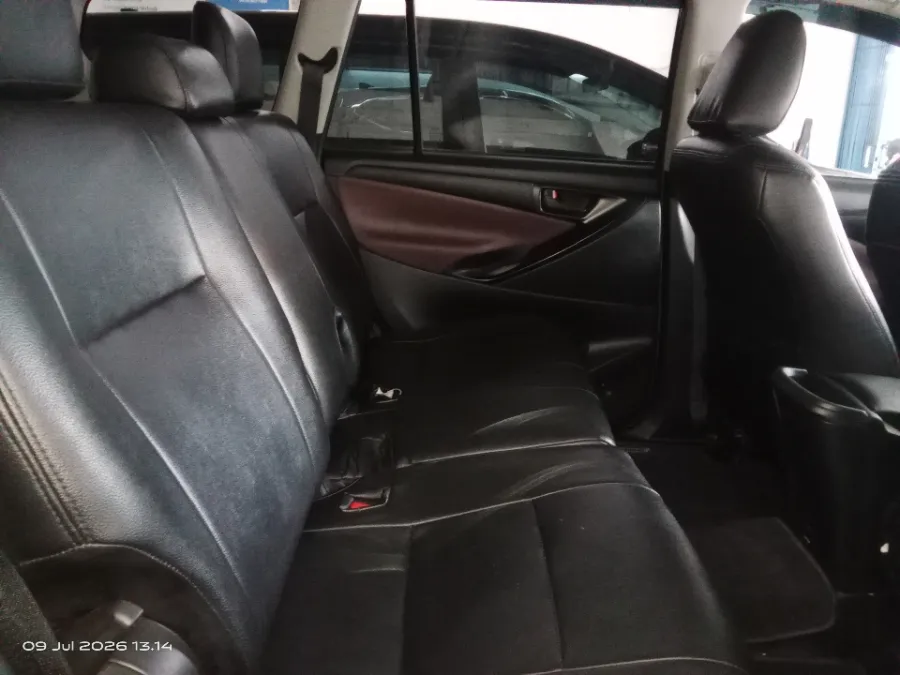 Foto Mobil Bekas Kabin Belakang Toyota Kijang Innova 2.4 G tahun 2022