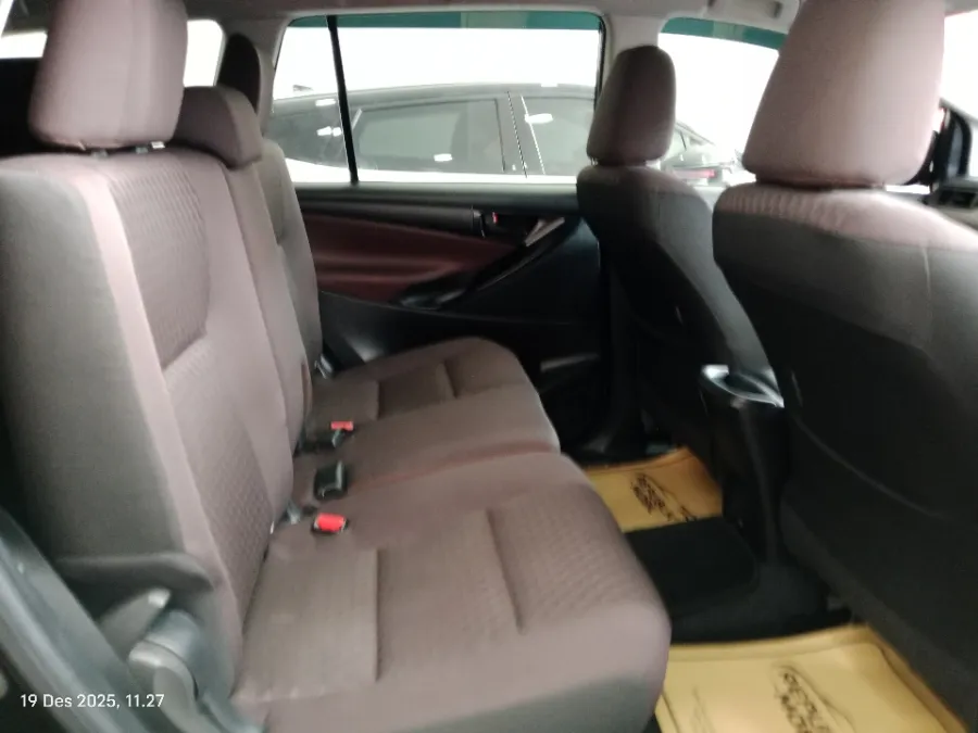 Foto Mobil Bekas Kabin Belakang Toyota Kijang Innova 2.4 G tahun 2022
