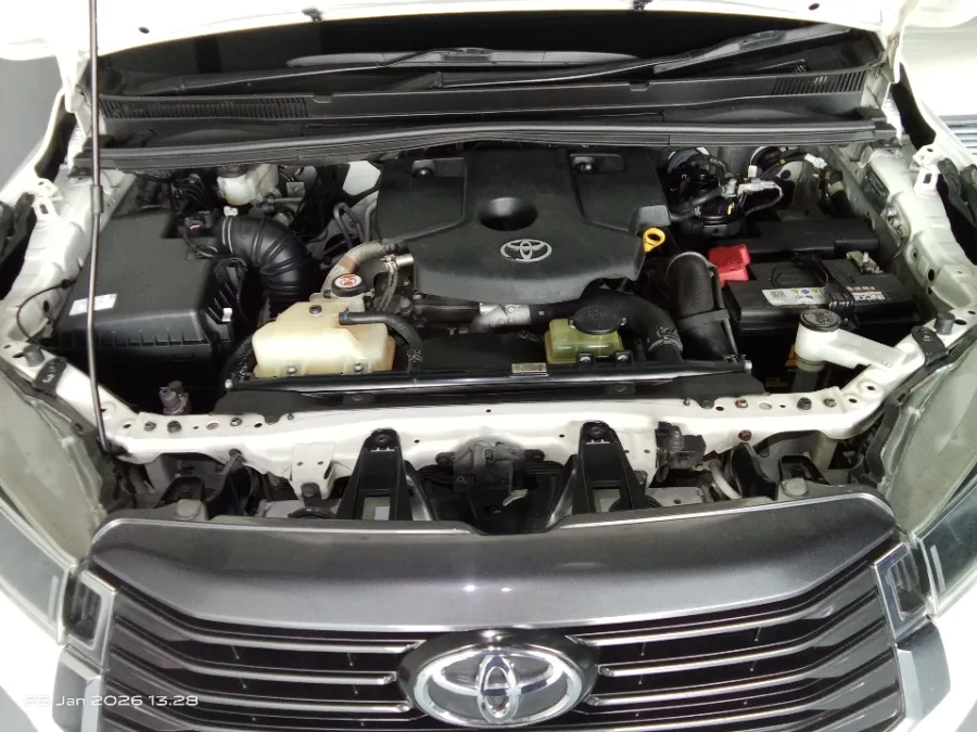 Foto Mobil Bekas Mesin Toyota Kijang Innova 2.4 G tahun 2022