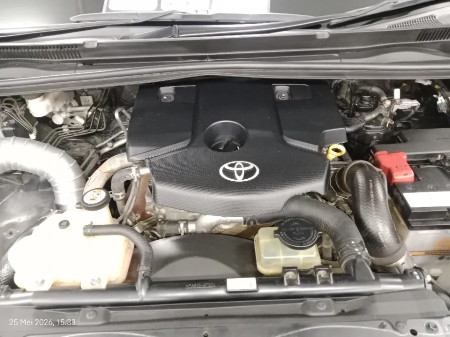 Foto Mobil Bekas Mesin Toyota Kijang Innova 2.4 G tahun 2022