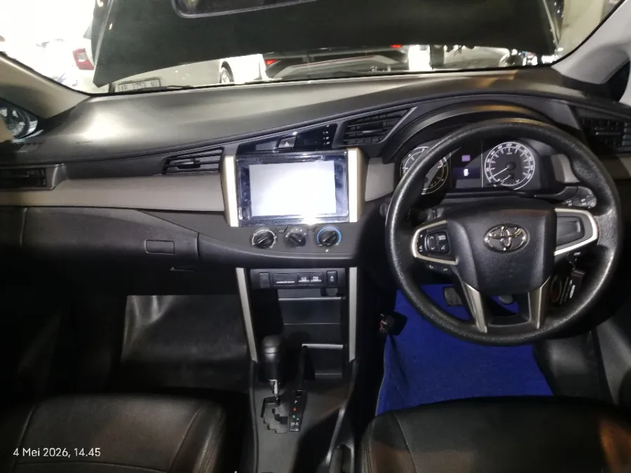 Foto Mobil Bekas Dashboard Toyota Kijang Innova 2.4 G tahun 2023