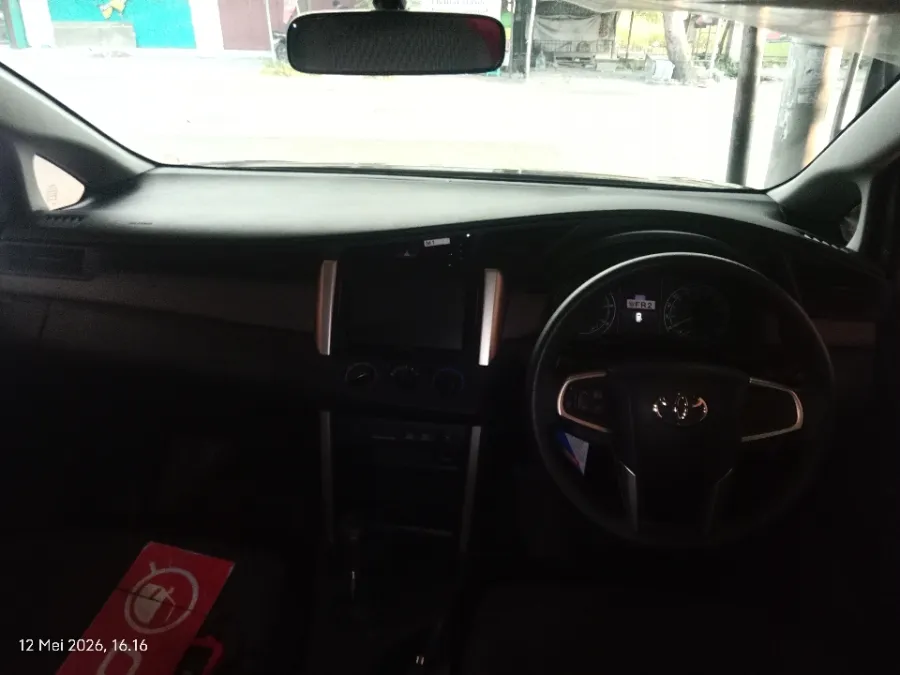 Foto Mobil Bekas Dashboard Toyota Kijang Innova 2.4 G tahun 2025