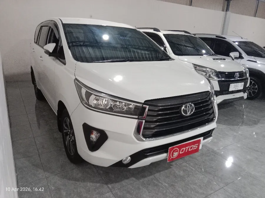 Foto Mobil Bekas Kanan Depan Toyota Kijang Innova 2.4 G tahun 2025