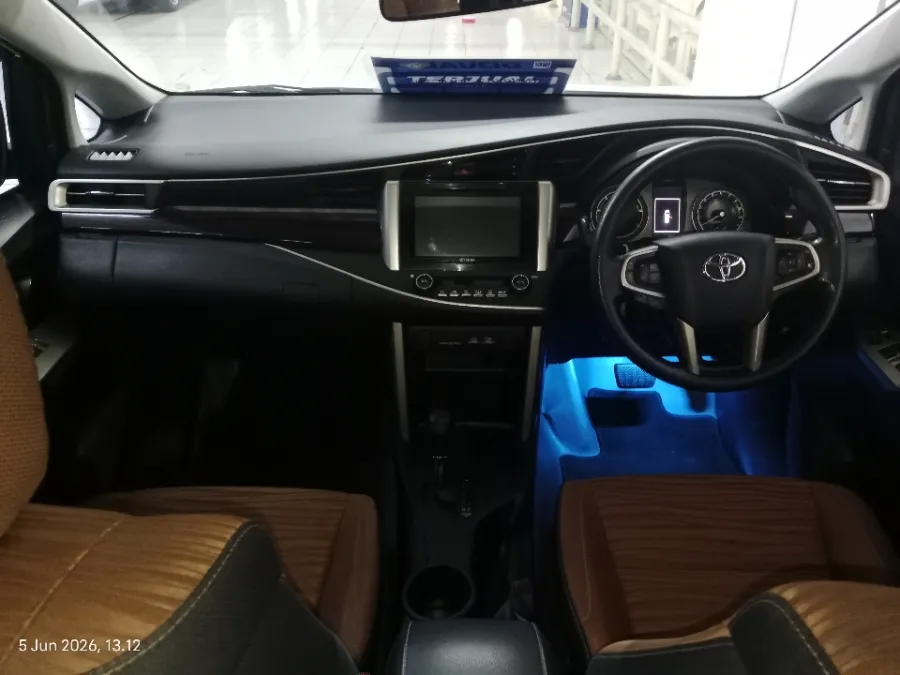 Foto Mobil Bekas Dashboard Toyota Kijang Innova 2.4 V tahun 2016