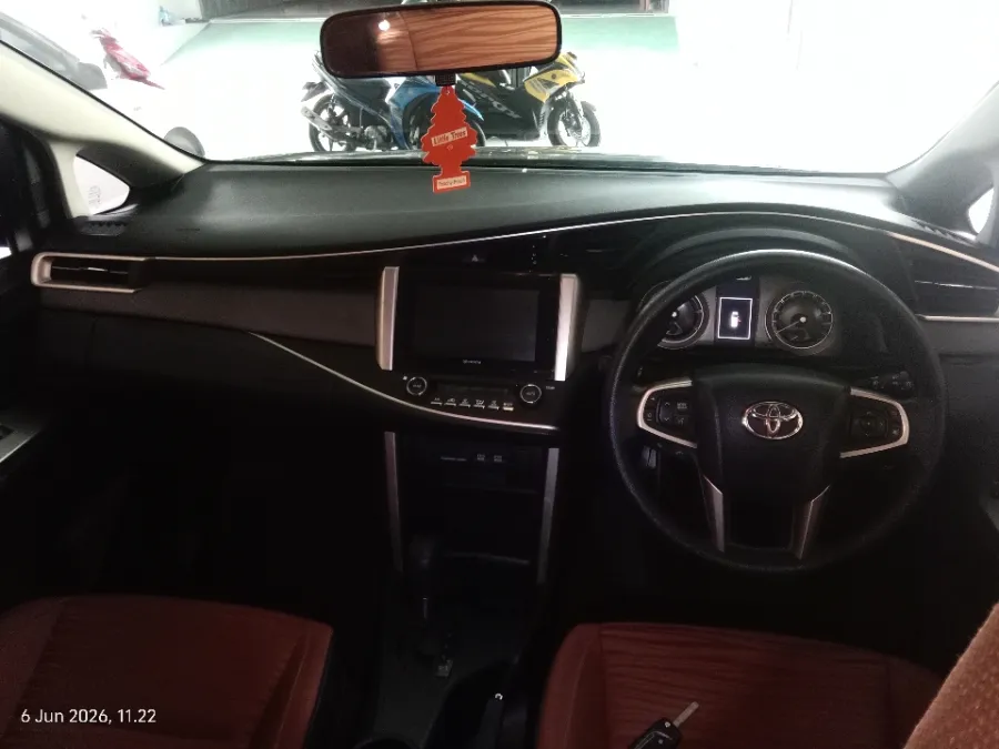 Foto Mobil Bekas Dashboard Toyota Kijang Innova 2.4 V tahun 2017