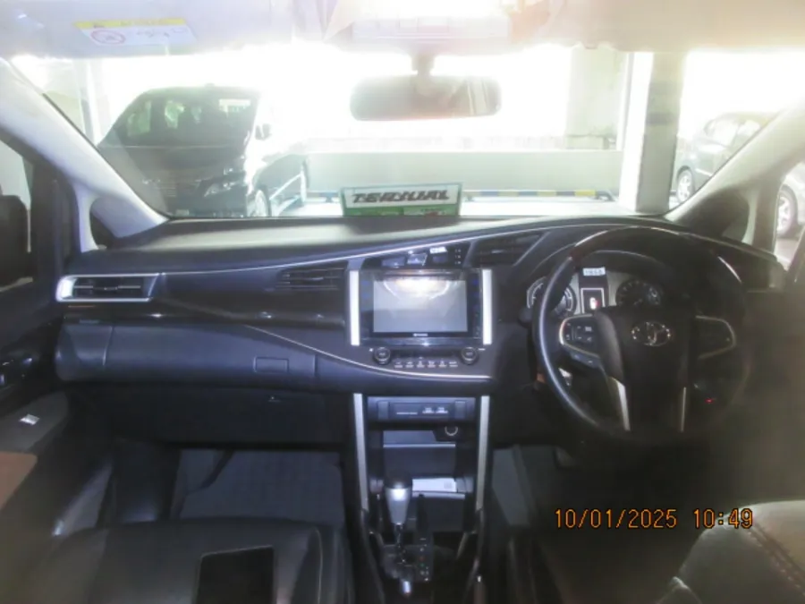 Foto Mobil Bekas Dashboard Toyota Kijang Innova 2.4 V tahun 2018
