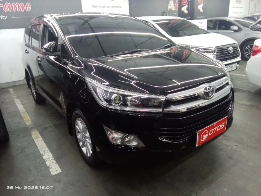 Foto Mobil Bekas Kanan Depan Toyota Kijang Innova 2.4 V tahun 2019