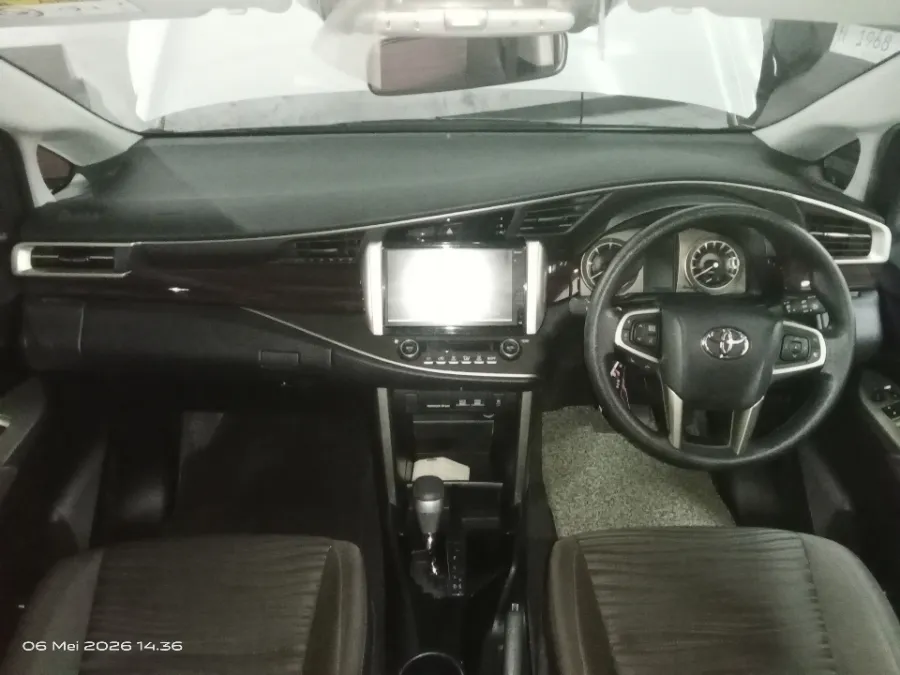 Foto Mobil Bekas Dashboard Toyota Kijang Innova 2.4 V tahun 2022