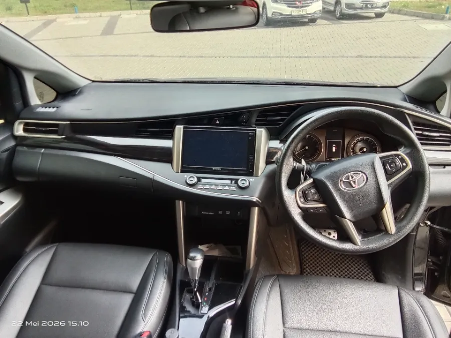 Foto Mobil Bekas Dashboard Toyota Kijang Innova 2.4 V tahun 2022
