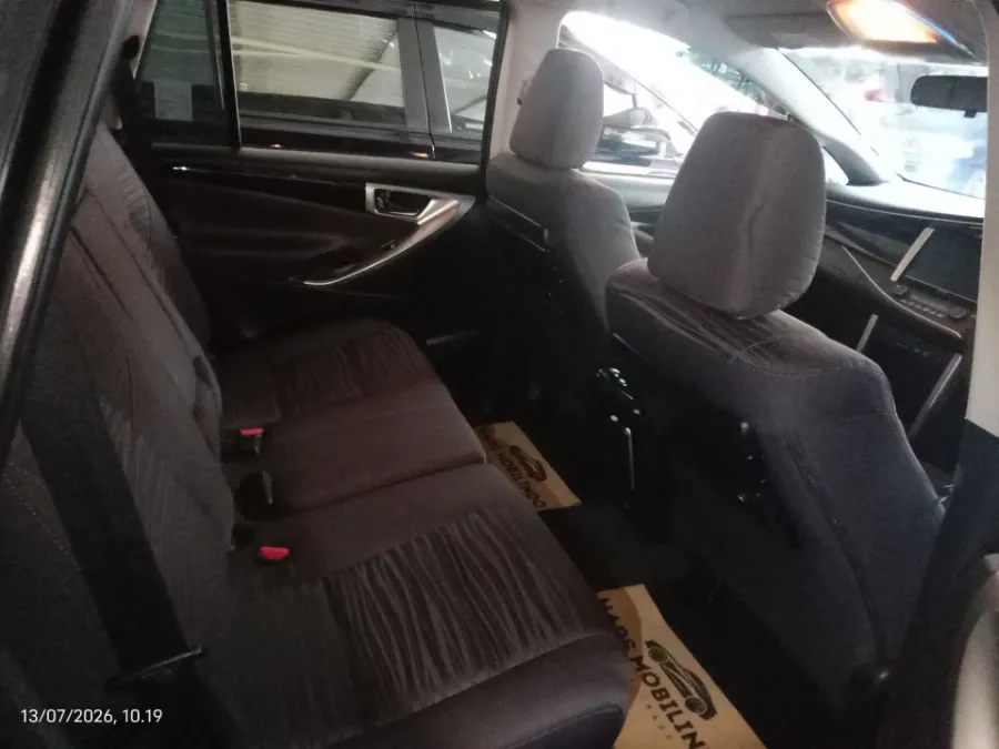 Foto Mobil Bekas Kabin Belakang Toyota Kijang Innova 2.4 V tahun 2022