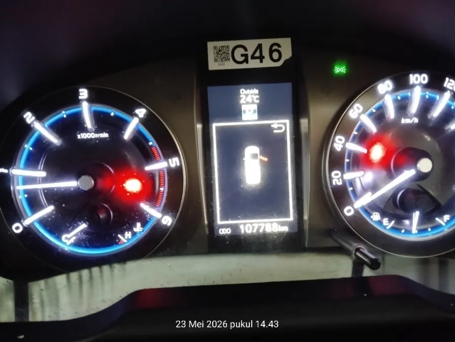 Foto Mobil Bekas Odometer Toyota Kijang Innova 2.4 V tahun 2022