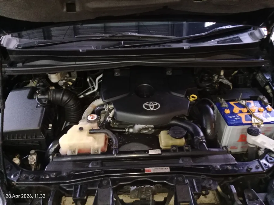 Foto Mobil Bekas Mesin Toyota Kijang Innova 2.4 Venturer tahun 2018