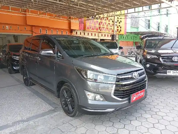 2020 Toyota Kijang Innova 2.4 Venturer