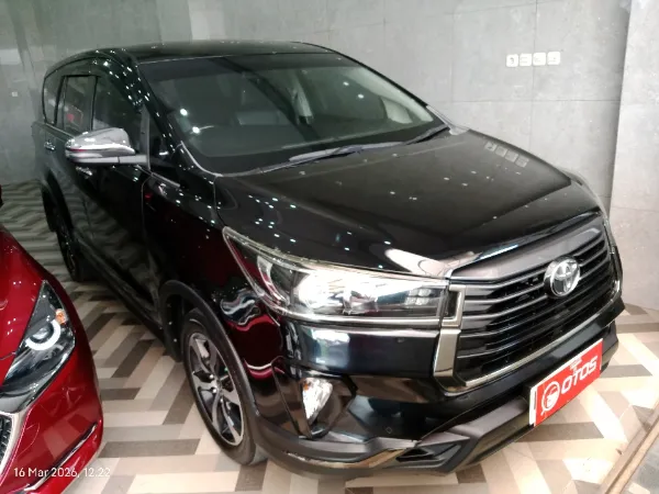 2021 Toyota Kijang Innova 2.4 Venturer