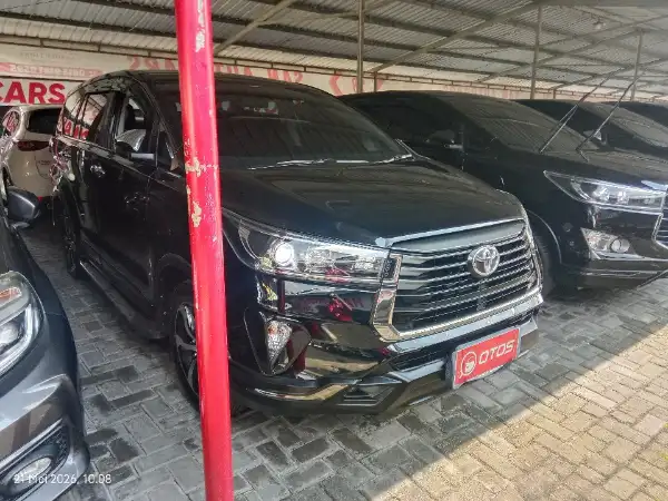 2021 Toyota Kijang Innova 2.4 Venturer