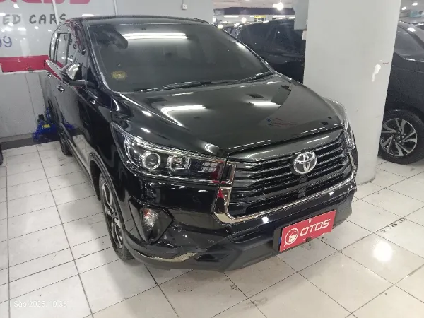 2022 Toyota Kijang Innova 2.4 Venturer