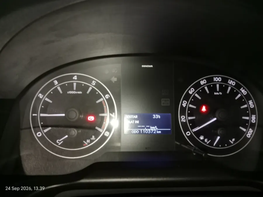 Foto Mobil Bekas Odometer Toyota Kijang Innova 2.0 G tahun 2016